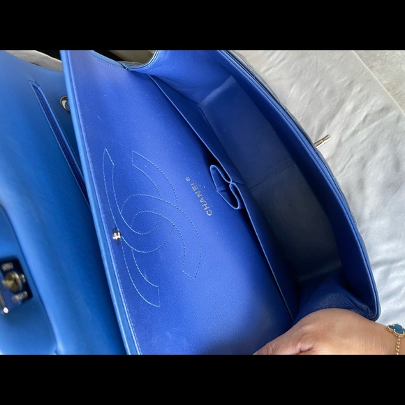 ***~~~SOLD~~~*** Chanel Classic Double Flap Patent Leather - Picture 9 of 11